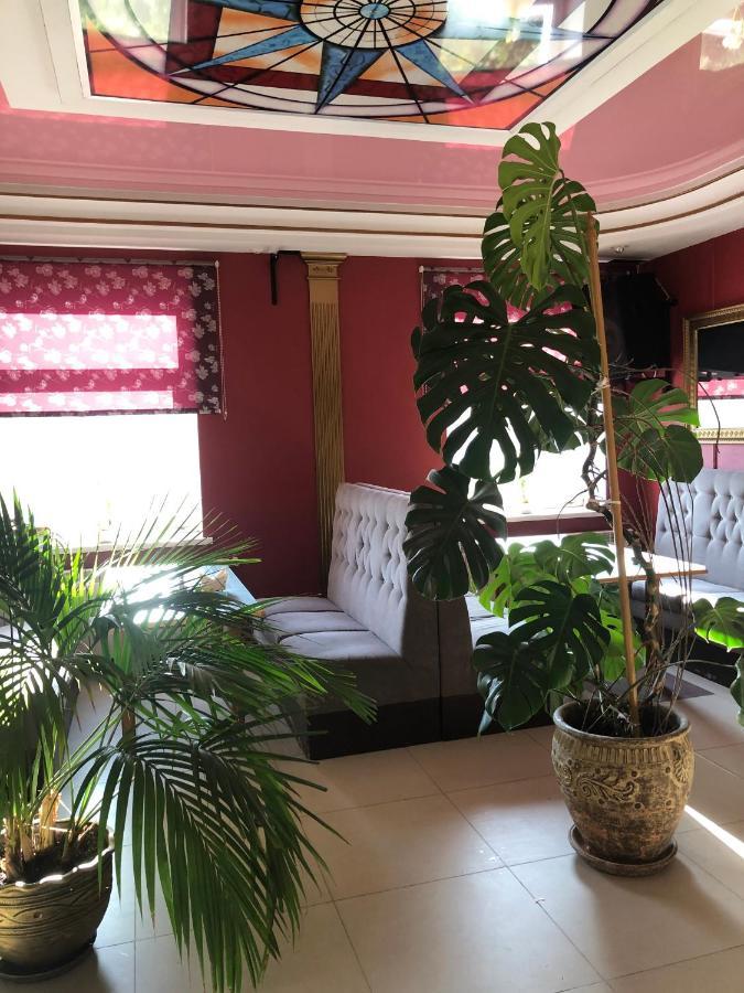 Olimp Soup&Bed Hotel Ivano-Frankovo Екстериор снимка